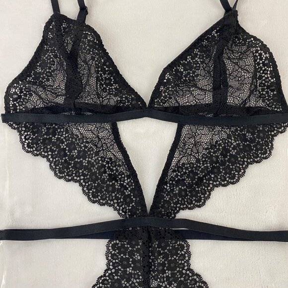 Victoria's Secret Very Sexy Strappy Lace Teddy, Chantilly Black Thong Back Small - Picture 6 of 8
